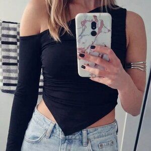 Edikted Women's Lucretia Asymmetric Off Shoulder Top